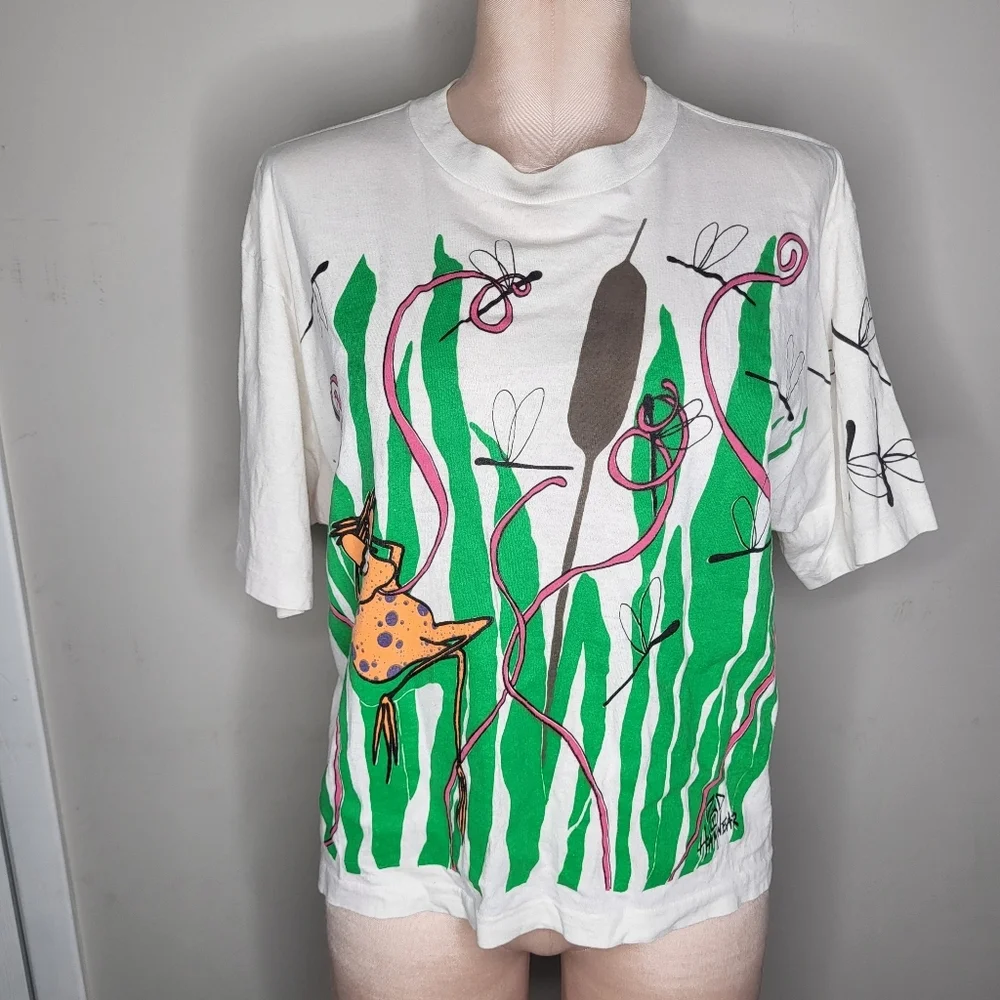 Vintage 90s White Cropped Graphic T-Shirt Green Reeds Orange Fish One Size - Picture 1 of 7